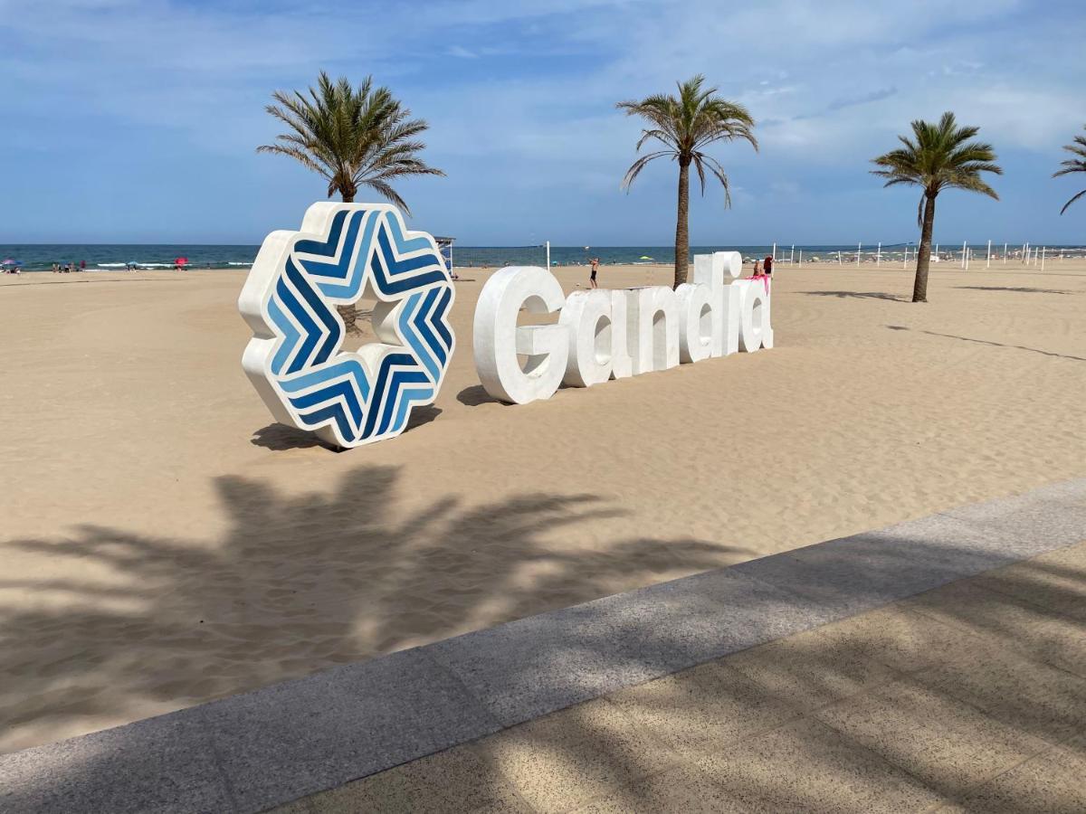 Apartamento En Segunda Linea En Playa De Gandia Eksteriør billede